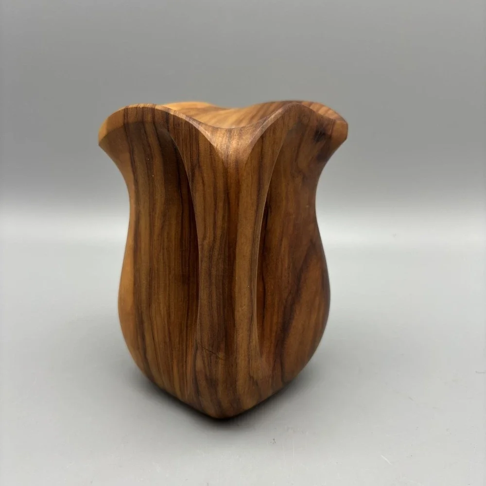 Pimfa heavy carved